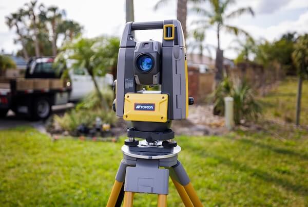 Topcon GT-700 Series Outside