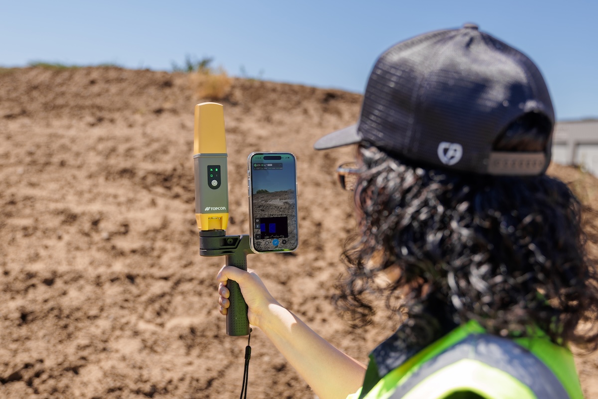 Topcon CR-H1 Handheld Capture Reality Solution Topcon CR-H1 Handheld Capture Reality Solution